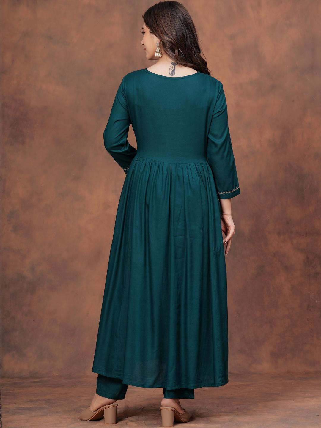 Green Petaline Bloom Rayon Suit Set