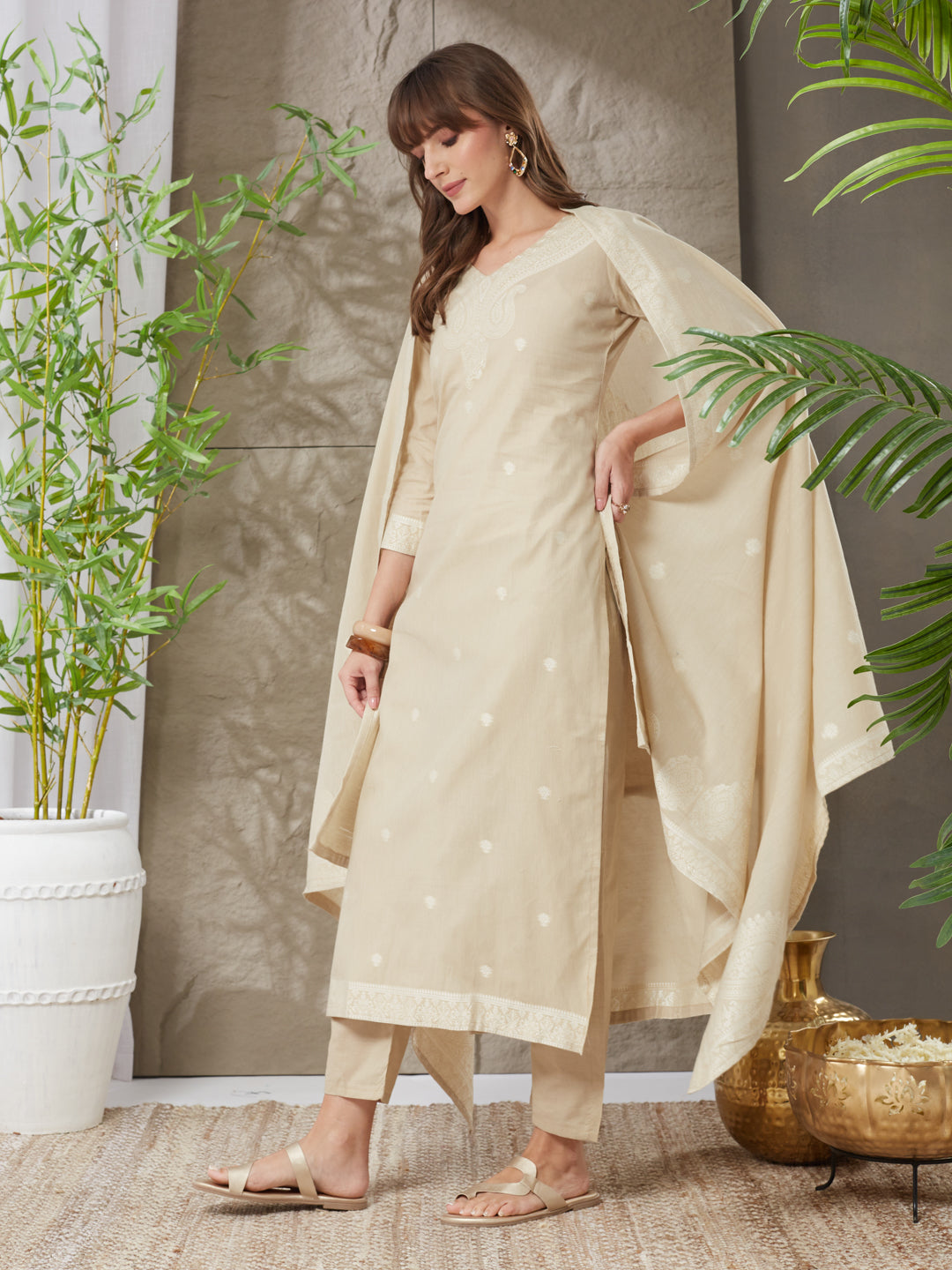 Very Elegant Handloom Cotton Weaving Suit Set