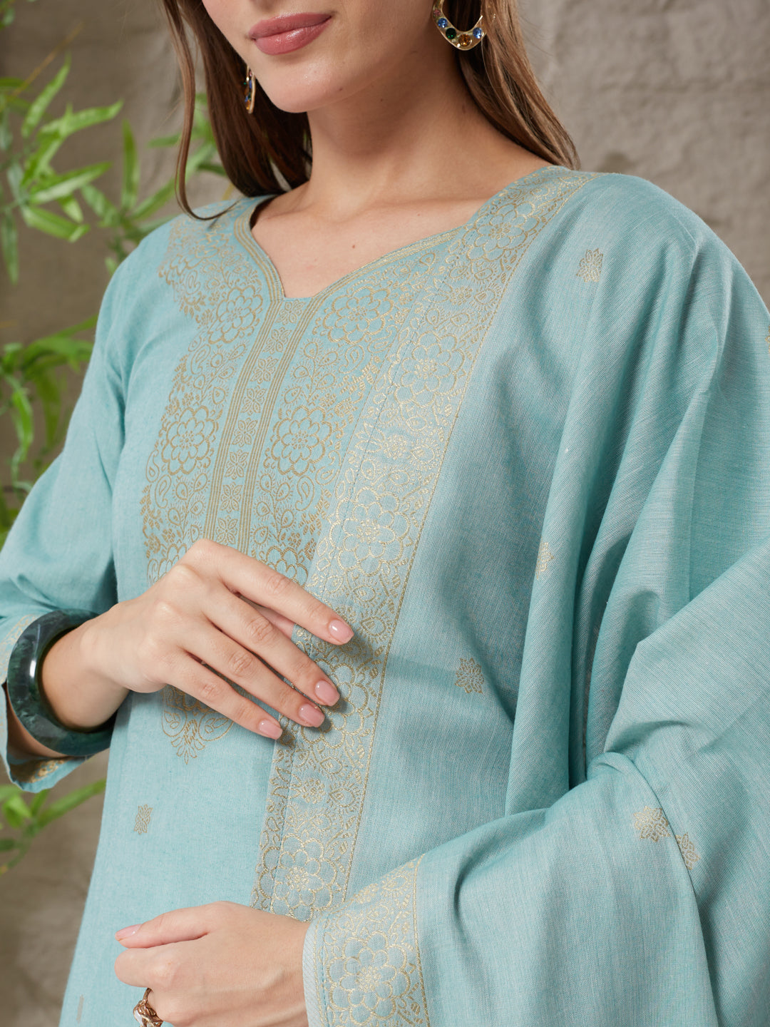 Very Good-Looking Handloom Cotton Weaving Suit Set