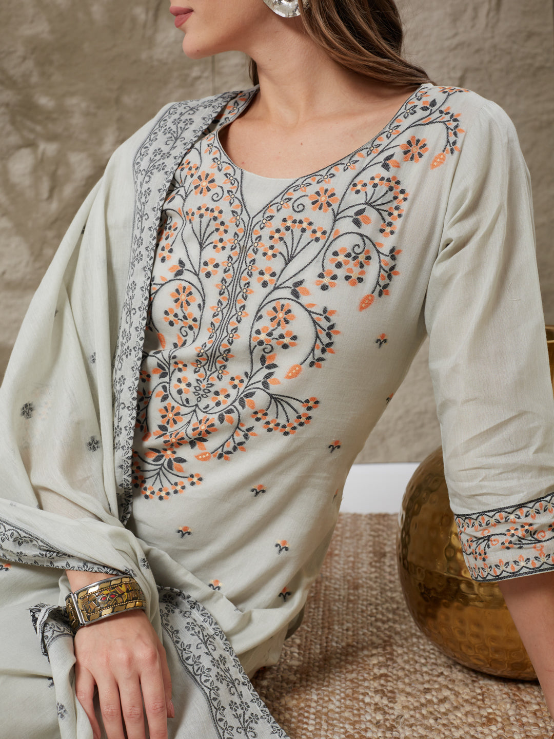 Very Engaging Handloom Cotton Weaving Suit Set
