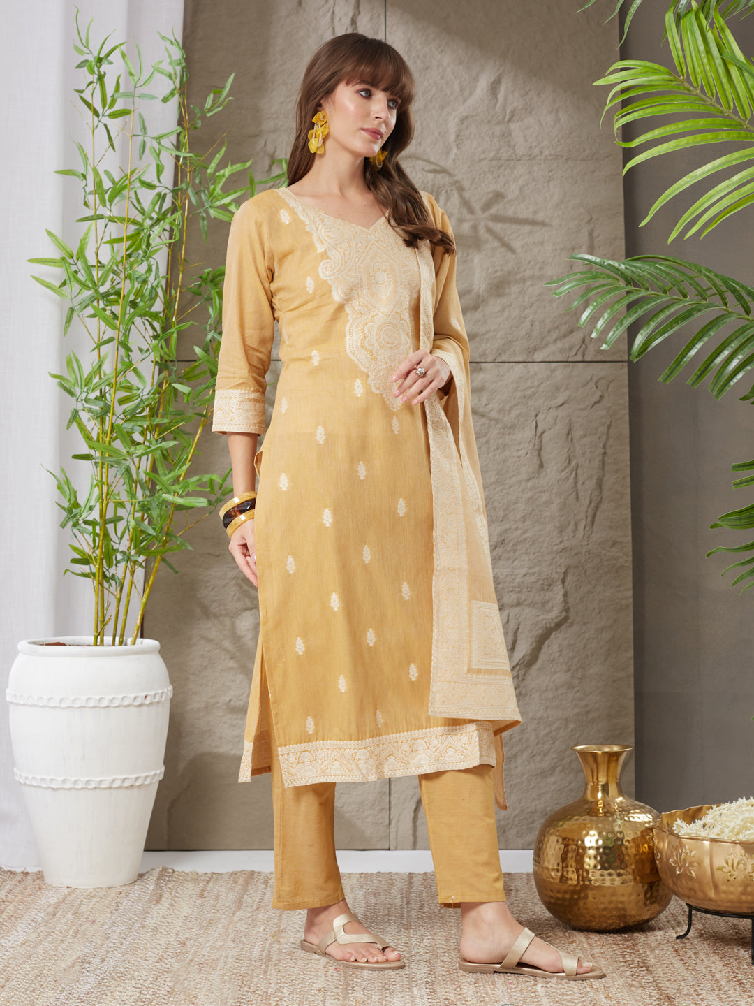 Very Ravishing Handloom Cotton Weaving Suit Set
