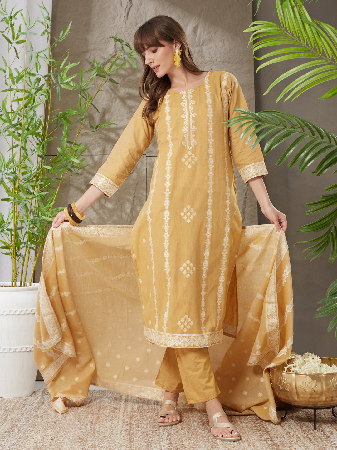 Very Stunning Handloom Cotton Weaving Suit Set