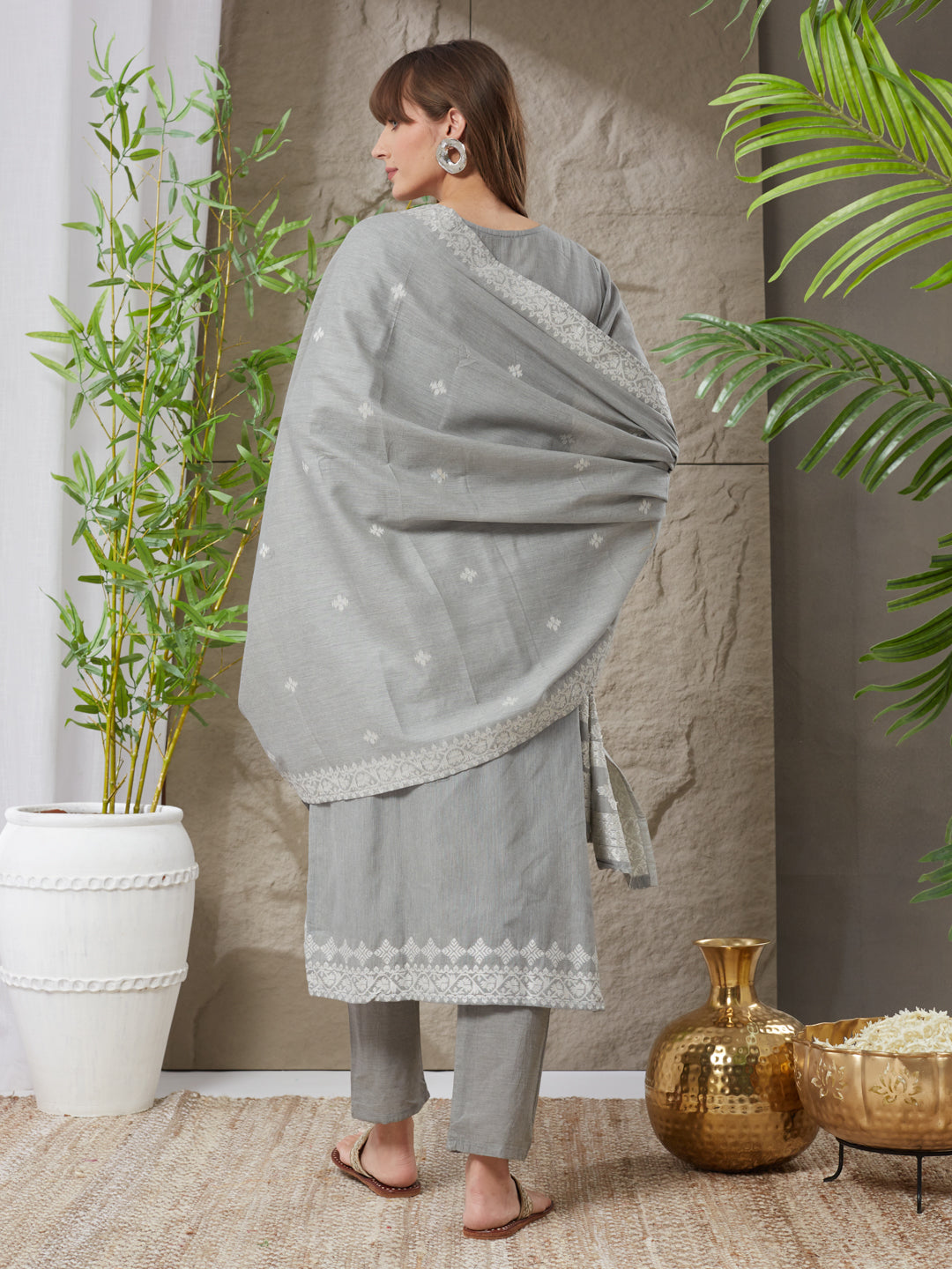 Magnificent Handloom Cotton Weaving Suit Set