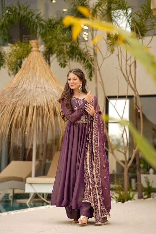 Wine Grace Silk Blend Set