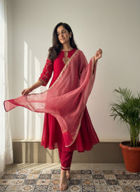 Red Viscose Chanderi Embroidered Kurta Set