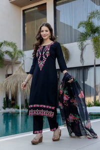 Black Embroidered Chinon Kurta Pant Set
