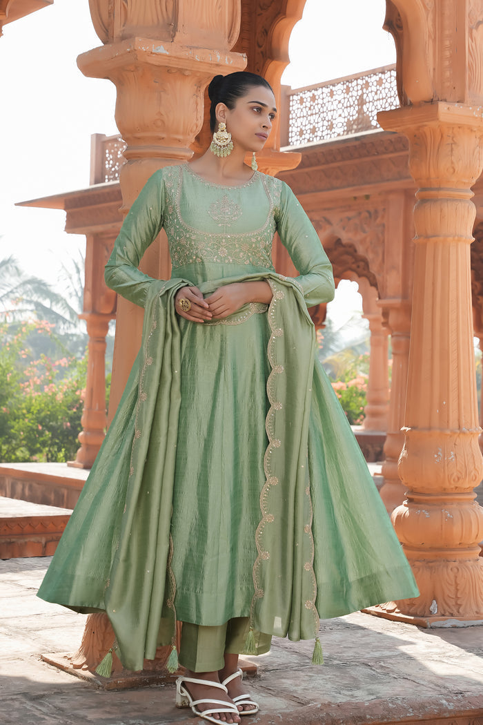 Pista Aura Vichitra Silk Suit Set