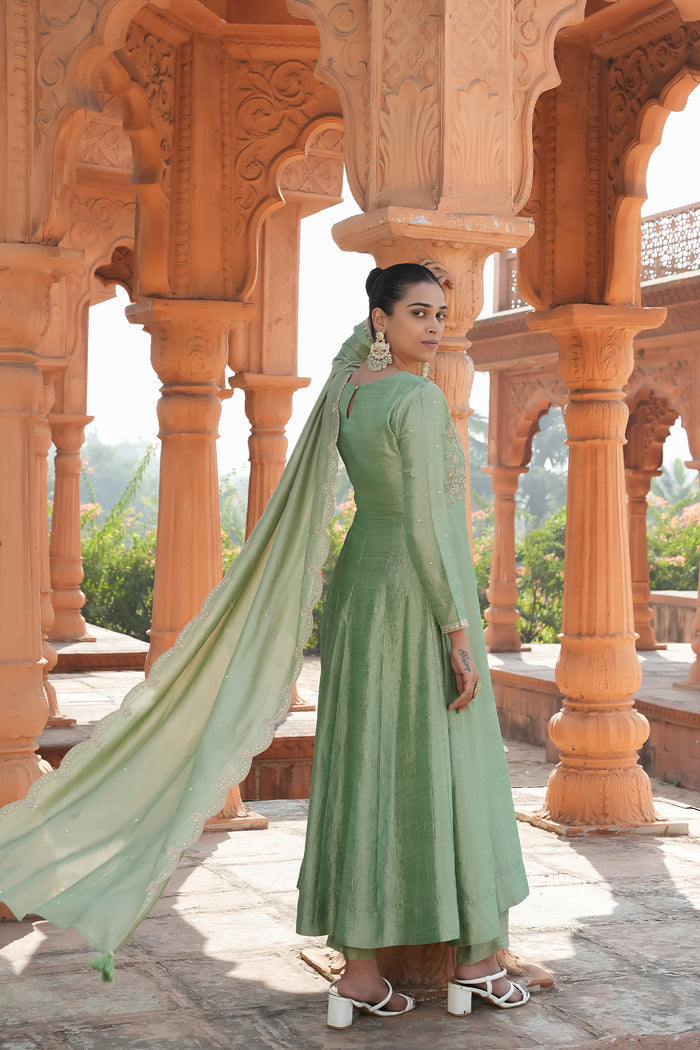 Pista Aura Vichitra Silk Suit Set