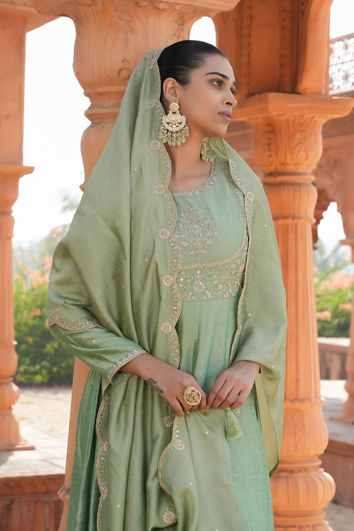 Pista Aura Vichitra Silk Suit Set