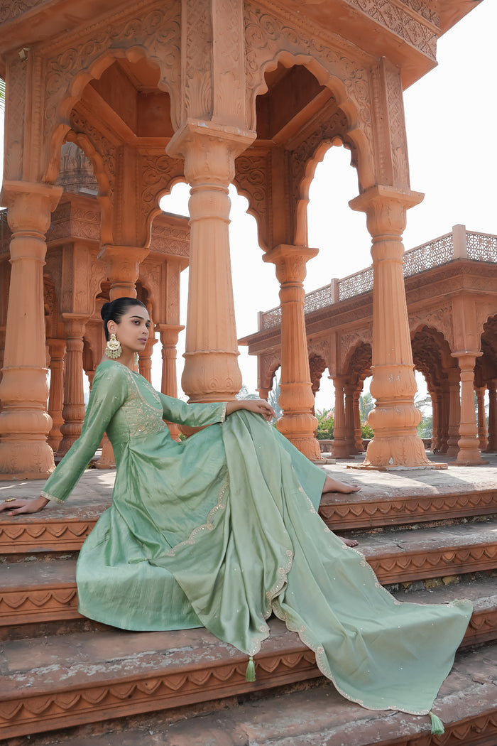 Pista Aura Vichitra Silk Suit Set