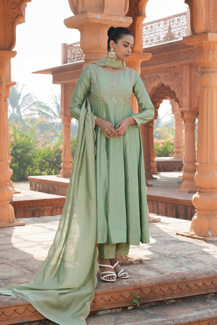 Pista Aura Vichitra Silk Suit Set