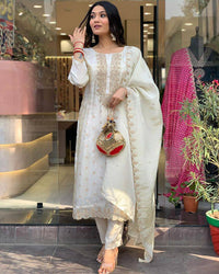 White Aura Jacquard Suit Set