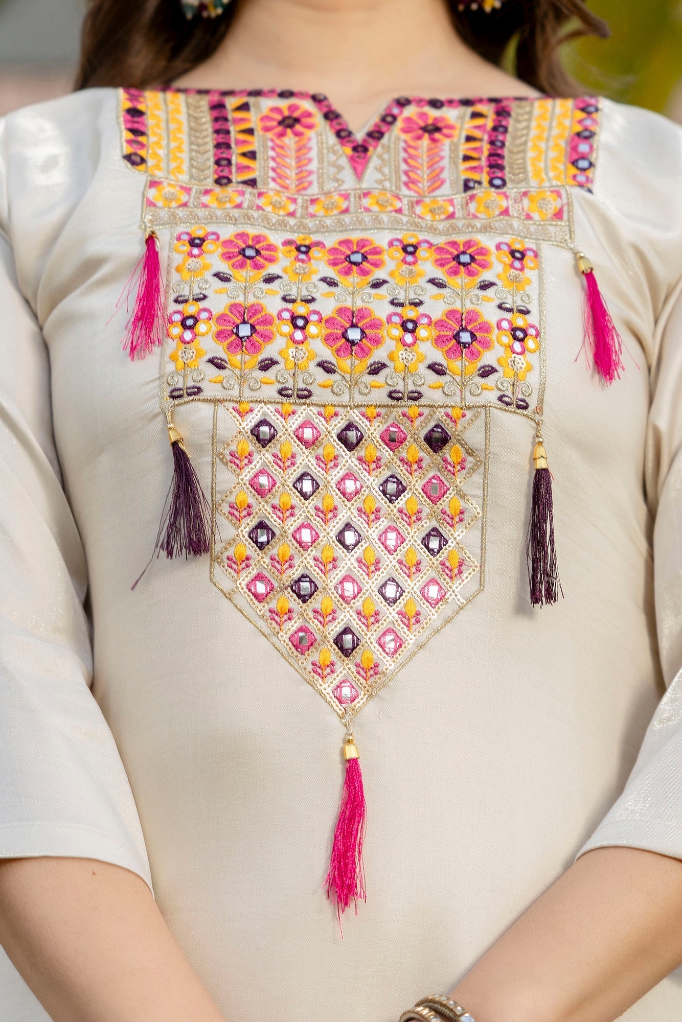 Pink Bandhani Dupatta With Kurta Set