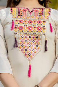 Pink Bandhani Dupatta With Kurta Set