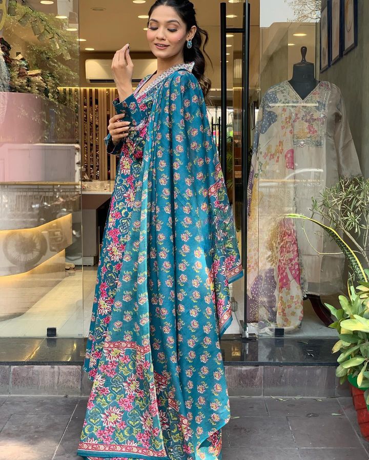 Rama Embroidered Cotton Suit Set